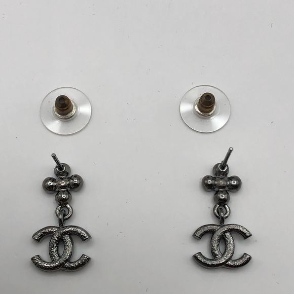 Chanel Earrings - Picture 3 of 5